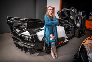 Rsz Tamalie Newbery With Mclaren Senna Uktv (1)